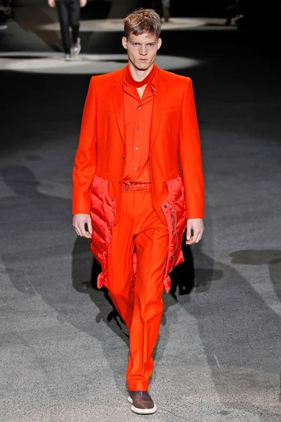 Look 42